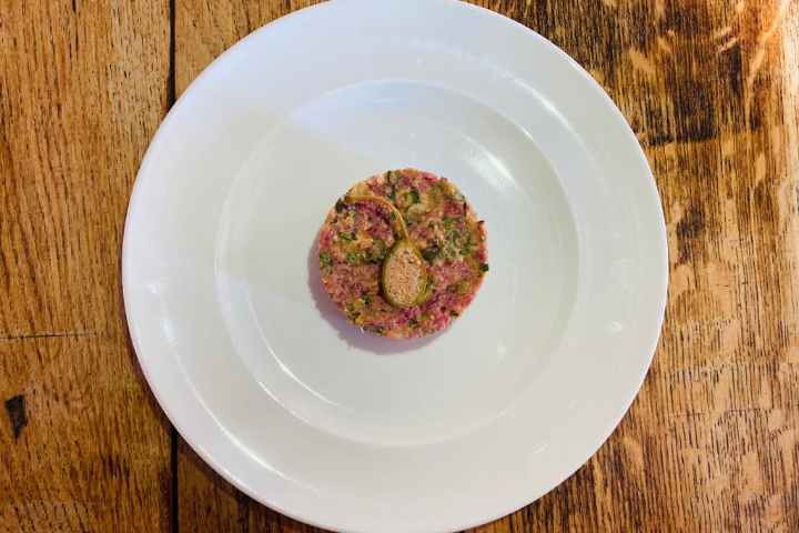 Tartare de Boeuf 200 Gr - Brasserie Belleville
