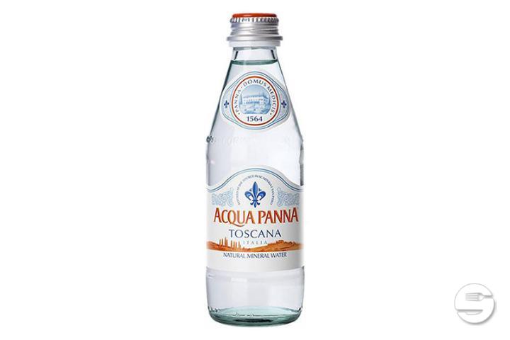 Eau Plate Aqua Panna - Moderne Trattoria du Bourg