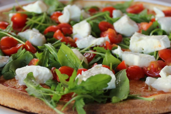 Pizza Bella Italia - Moderne Trattoria du Bourg