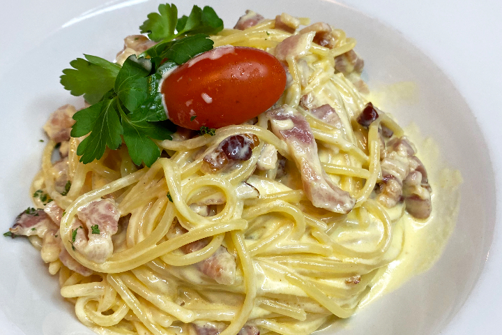 Italian-Style Carbonara - La Tonnella