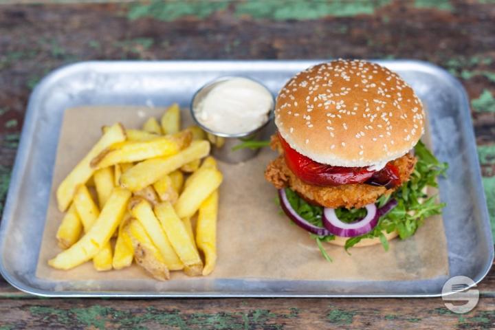 Halloumi Burger - Grand Cafe Lochergut