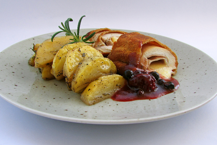 Poulet Cordon Bleu + Beilage - Lunch & Dinner KLG