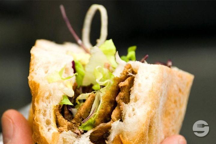 Sandwich Kebab Poulet - Derik Kebab
