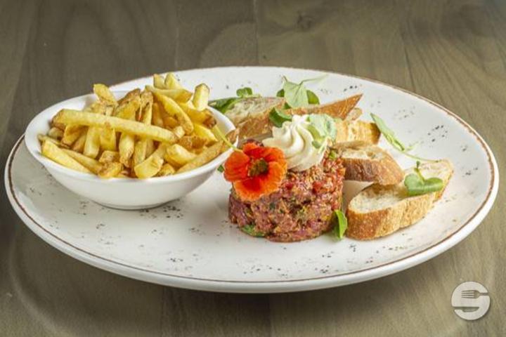 Tartare de Bœuf Traditionnel Coupé au Couteau - L'Abordage
