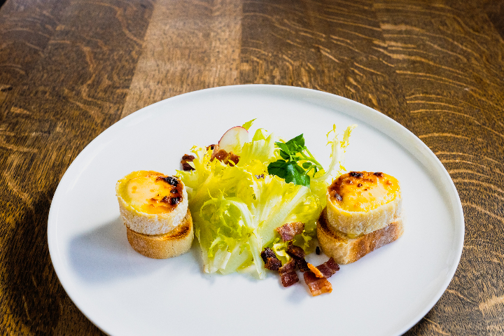 Chèvre chaud (small portion) - Helvetia