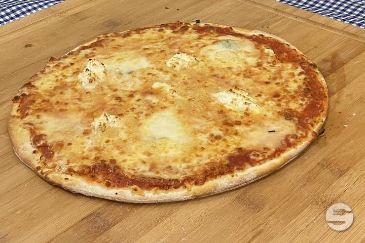 Pizza 4 Cheese - Big Pizza