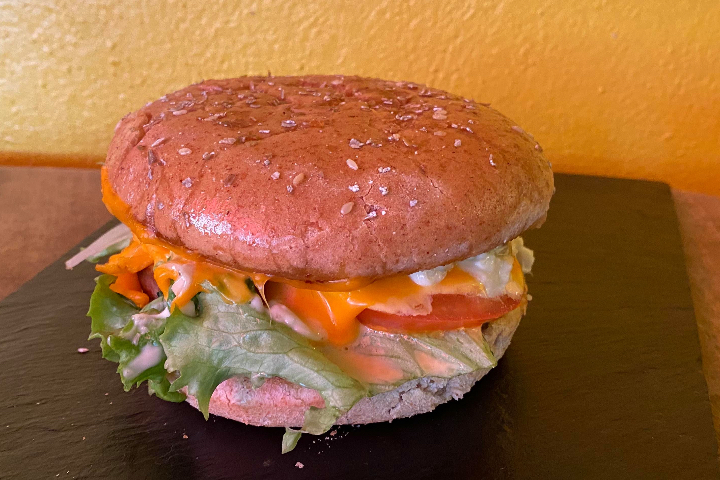 Cheeseburger - Thai Family