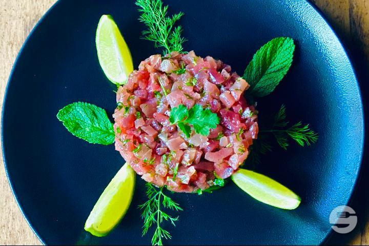 Tartare à la Méditerranéene de Saumon ou Thon - Le M