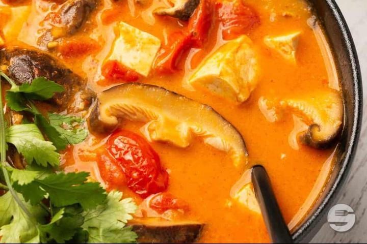 Tom Yam Tofu - Hello Bangkok