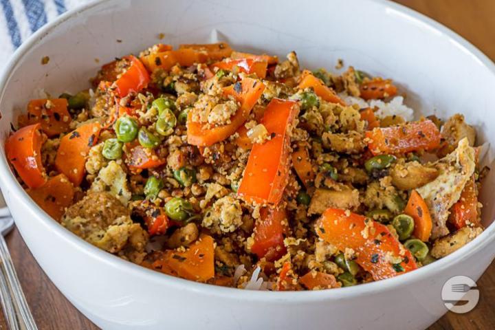 Thai Basil Tofu with Rice - Hello Bangkok