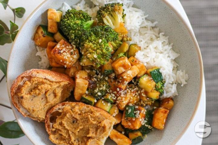 Thai Sweet and Sour Tofu with Rice - Hello Bangkok