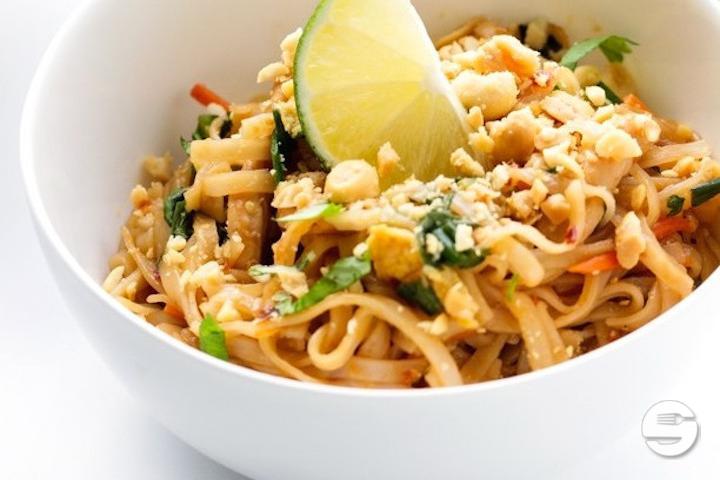 Chicken Pad Thaï - Hello Bangkok