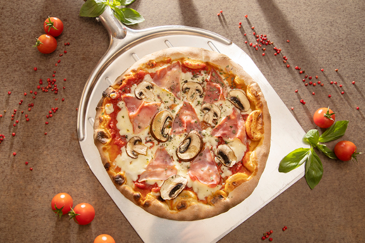 Pizza Prosciutto Funghi - Pizza World