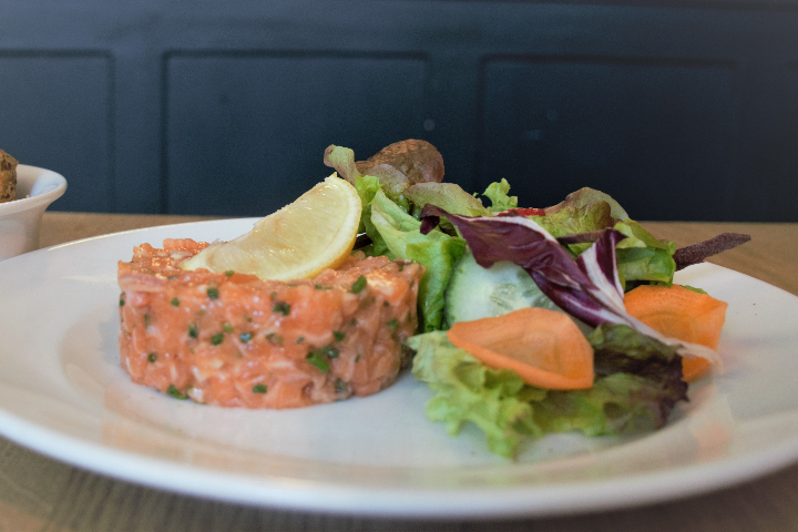 TARTARE DE SAUMON - Union Restaurant du Théatre