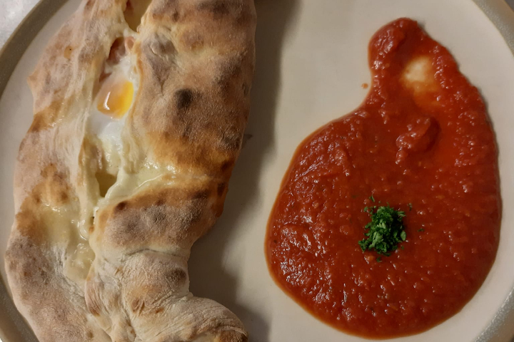 Calzone - Ristorante Pizzeria Pulcinella
