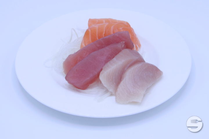 1/2 Sashimi Moriawase - Sala of Tokyo