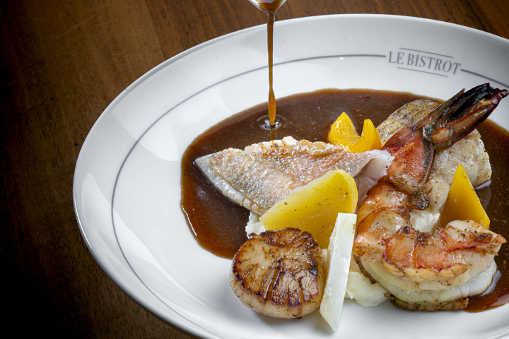 Noix de coquilles Saint-Jacques aux cèpes, pomme purée - Le Bistrot le Lion d'Or