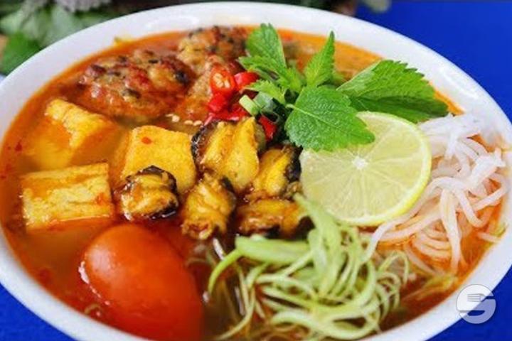 2.5 Soupe Hanoïenne au Bouillon de Mini-Crabes Vertes - Nguyen - Saveurs du Vietnam