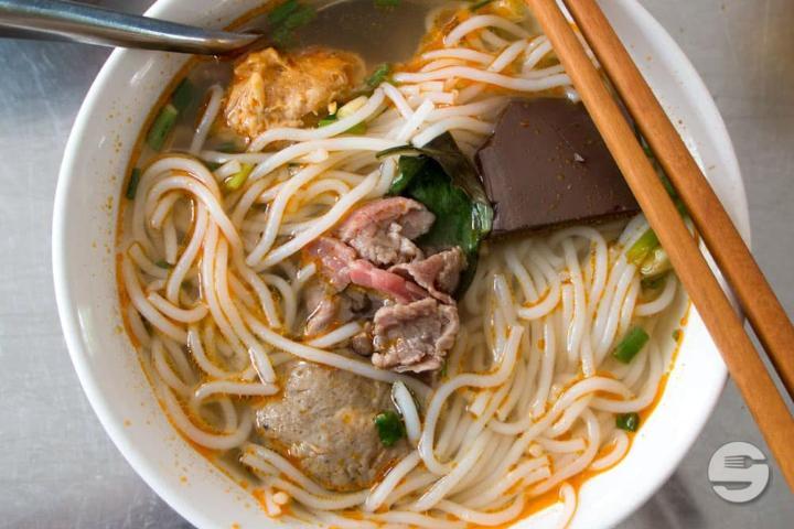2.7 Soupe au Boeuf Parfumé de Hue - Nguyen - Saveurs du Vietnam