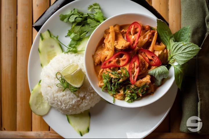 3.27 Sauce Curry Rouge de la Ville Can Tho - Nguyen - Saveurs du Vietnam