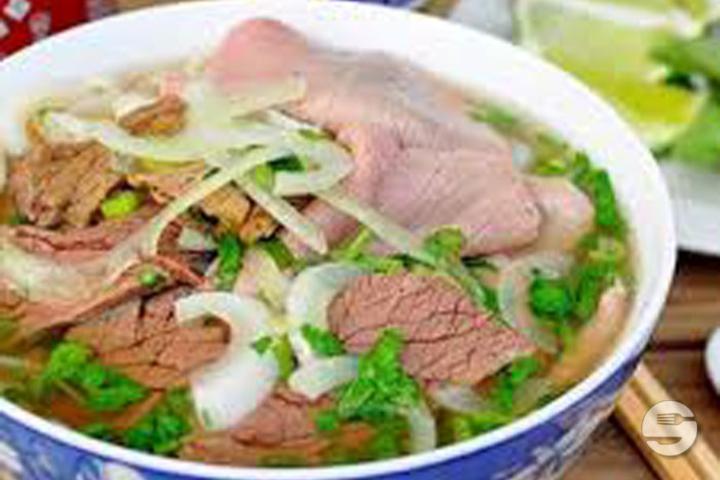 14.1 Grande Soupe de Boeuf Frais ou de Poulet Suisse - Nguyen - Saveurs du Vietnam