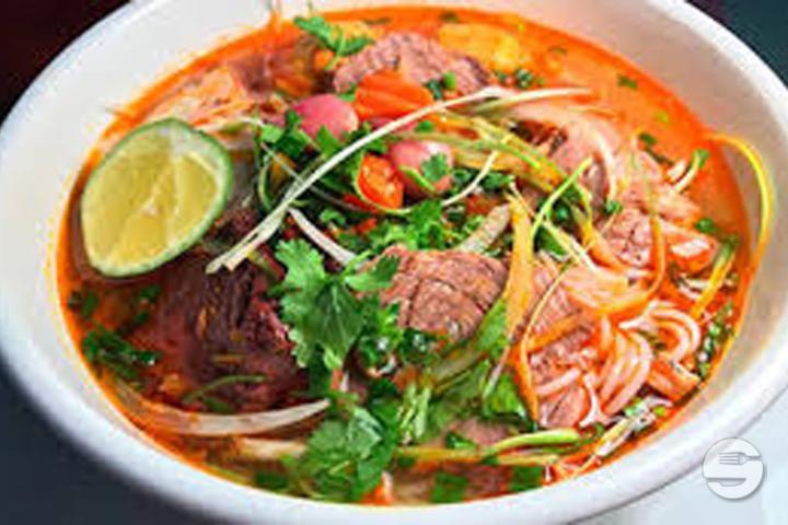 14.2 Grande Soupe de Boeuf Citronnelle - Nguyen - Saveurs du Vietnam
