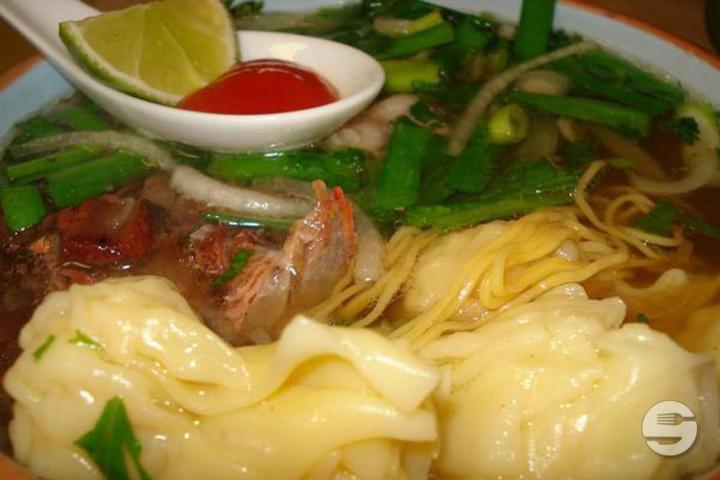 14.5 Grande Soupe de Nouilles Blanches Géantes - Nguyen - Saveurs du Vietnam