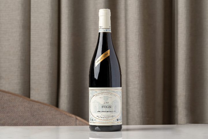 Fixin, Domaine de Molin - Livingroom Bar & Kitchen by The Ritz-Carlton Hotel de la Paix