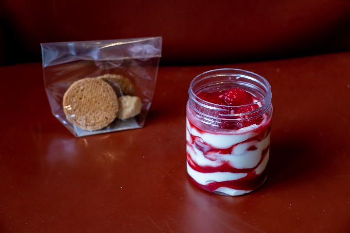 Raspberry Cheesecake, Streuzel Biscuits - Livingroom by The Ritz-Carlton