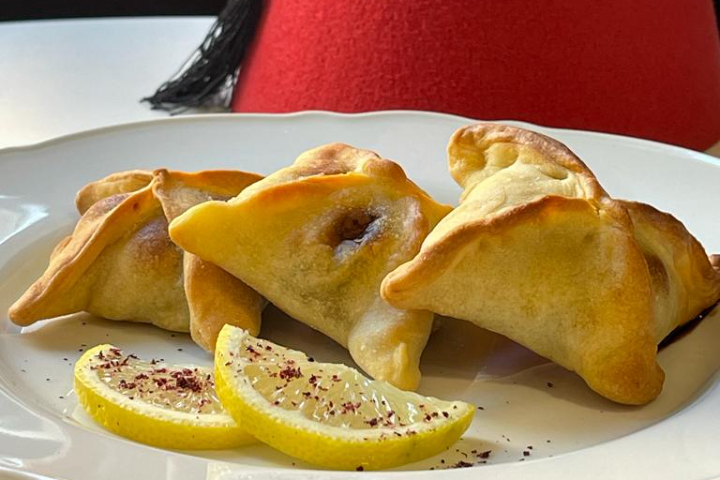 Spinach Fatayer - Homous & Co