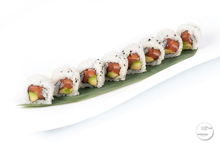 Uramaki Sake Avocado - Tiger Sushi