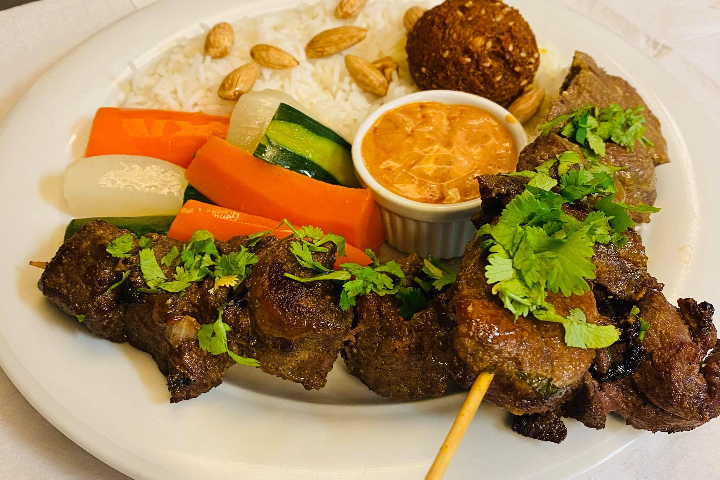 Brochette d'Agneau marinées aux Herbes - Nono Street Food