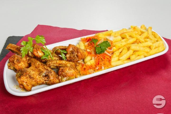 Chicken wings with french fries - Andromeda Pizza & Kebab
