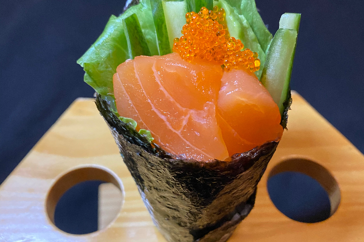 60. Temaki Saumon - Les 4 Marronniers