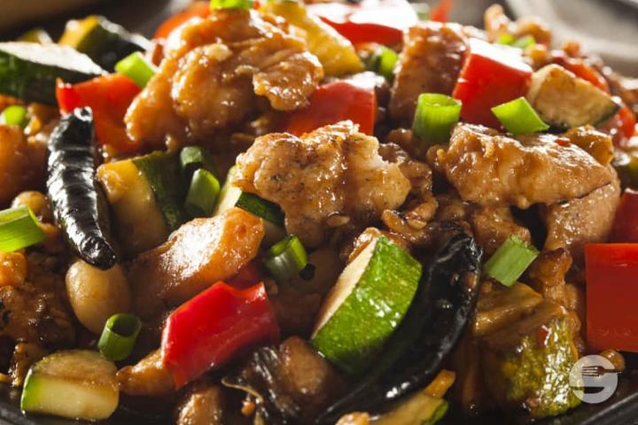 98. Poulet à la Façon Si-Chuan - Les 4 Marronniers