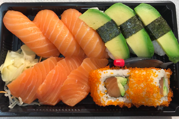 Salmon Avocado Plate - Hum Kitchen