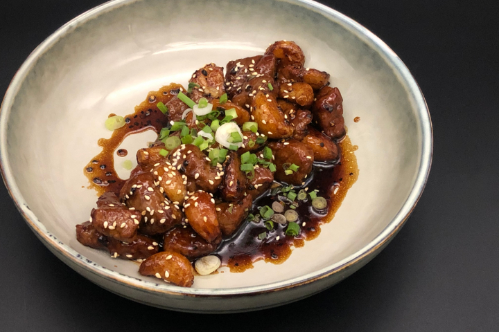 Black Pepper Beef 黑椒牛柳 - LÈ Cuisine