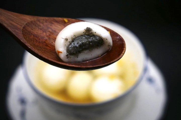 Rice dumplings x 6 pieces - LÈ Cuisine