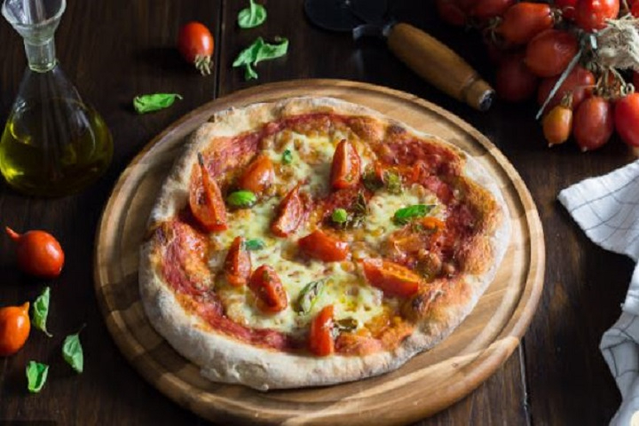 Pizza Piennolo del Vesuvio - Artigiano Cafe