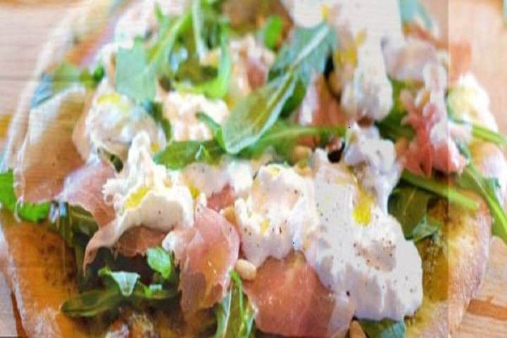 Pizza Burrata Bianca - Artigiano Cafe