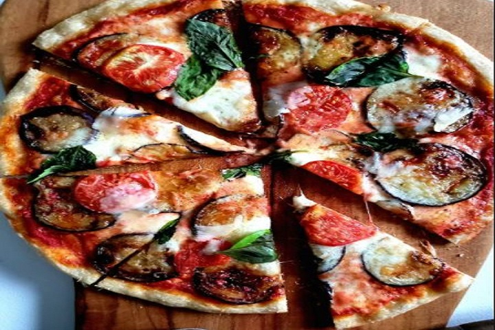 Pizza Parmigiana Rivisitata Bianca - Artigiano Cafe