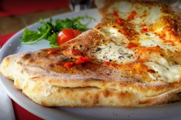 Calzone - Artigiano Cafe