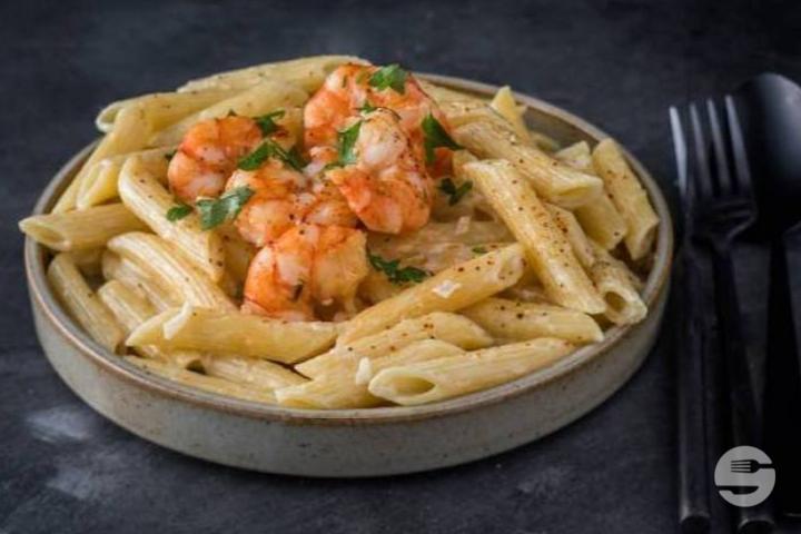 Penne with Gambas, Red Curry Sauce - Le Chalet des Bains
