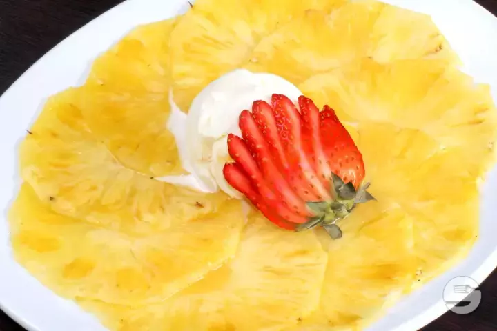 Pineapple Carpaccio - Le Chalet des Bains