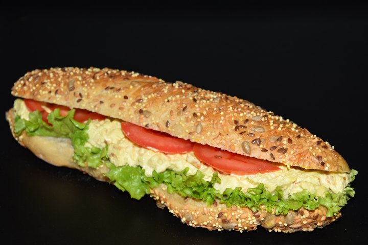 Curried Chicken Sandwich - Pause Gourmande