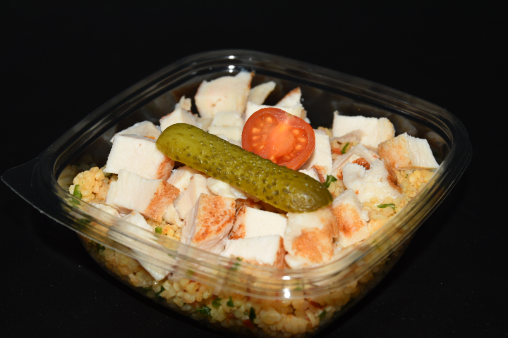 Salad Garnished with Chicken - Pause Gourmande