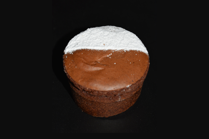 Molten Chocolate Cake - Pause Gourmande