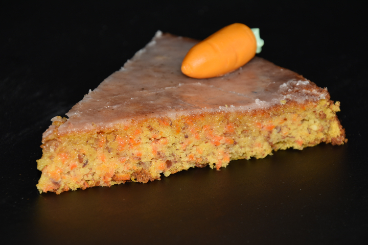 Carrot Cake Slice - Pause Gourmande