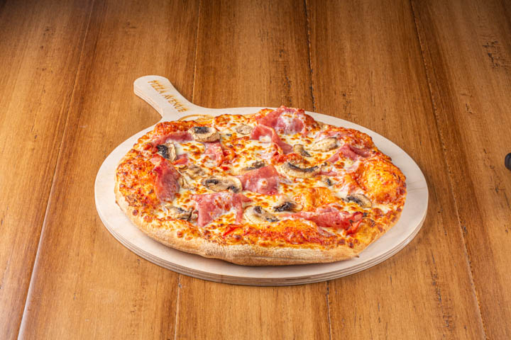 Pizza Reine - Pizza Avenue