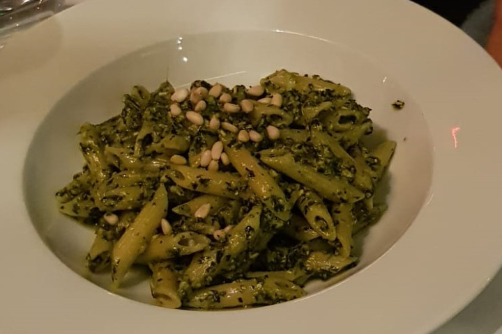 Penne al pesto genovese - Restaurant Allegro